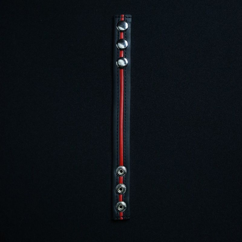 Darkline Cockstrap de Cuero Negro y Rojo 12289