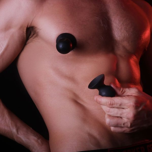 Black Silicone Nipple Suction Cup 2 sizes Brutus - 1