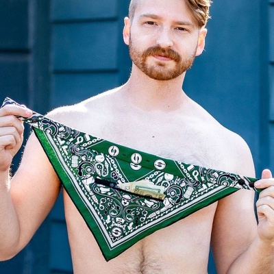 Bandana Neck Hanky mit Reißverschlusstasche 21153