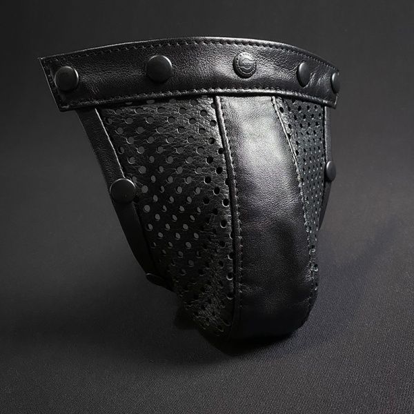 Perforated pouch solid front strip MR-S-LEATHER - 1