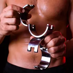 Cross angle wrist restraint steel