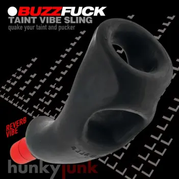 Cockring sling Buzzfuck Hunky Junk, vibrador en perineo | Dark-Ink