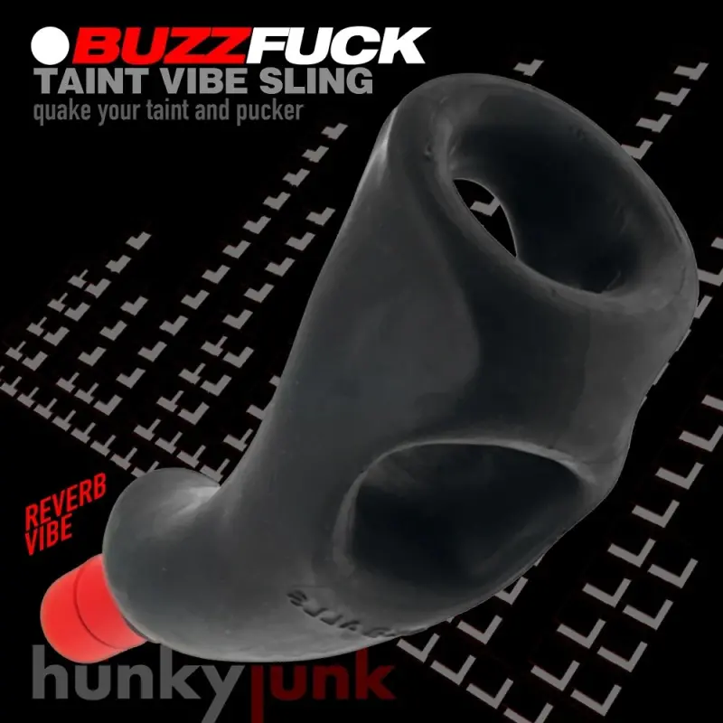 Cockring sling Buzzfuck Hunky Junk, vibrador en perineo | Dark-Ink