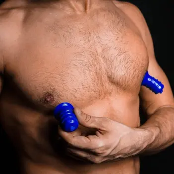 HÜNKYJUNK ELONG – Nipple Suckers