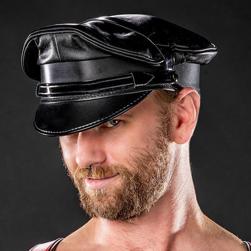 BIKER Cap With Matte Brim 3/4 32883