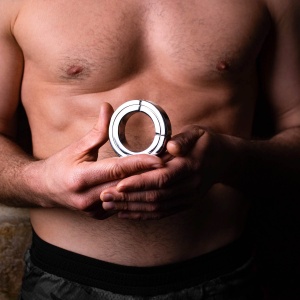 Hinged Wide Magnetic Cockring 33297