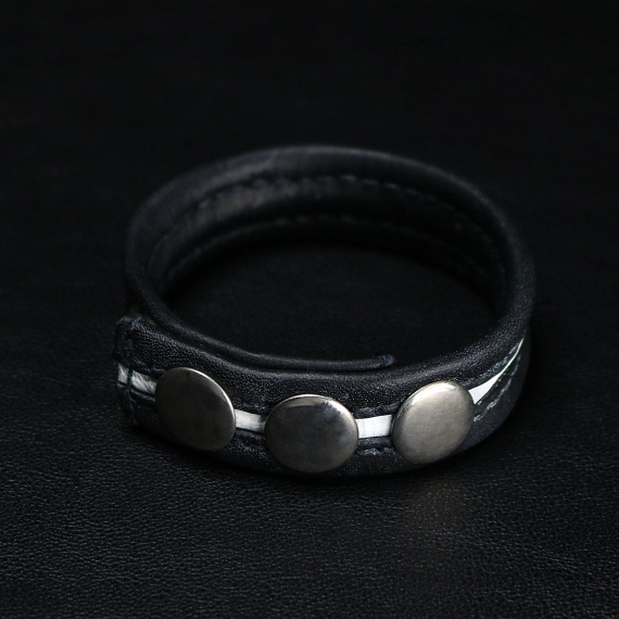 Cockring cuir Dark-Line Cockstrap Cuir Noir Blanc 33406