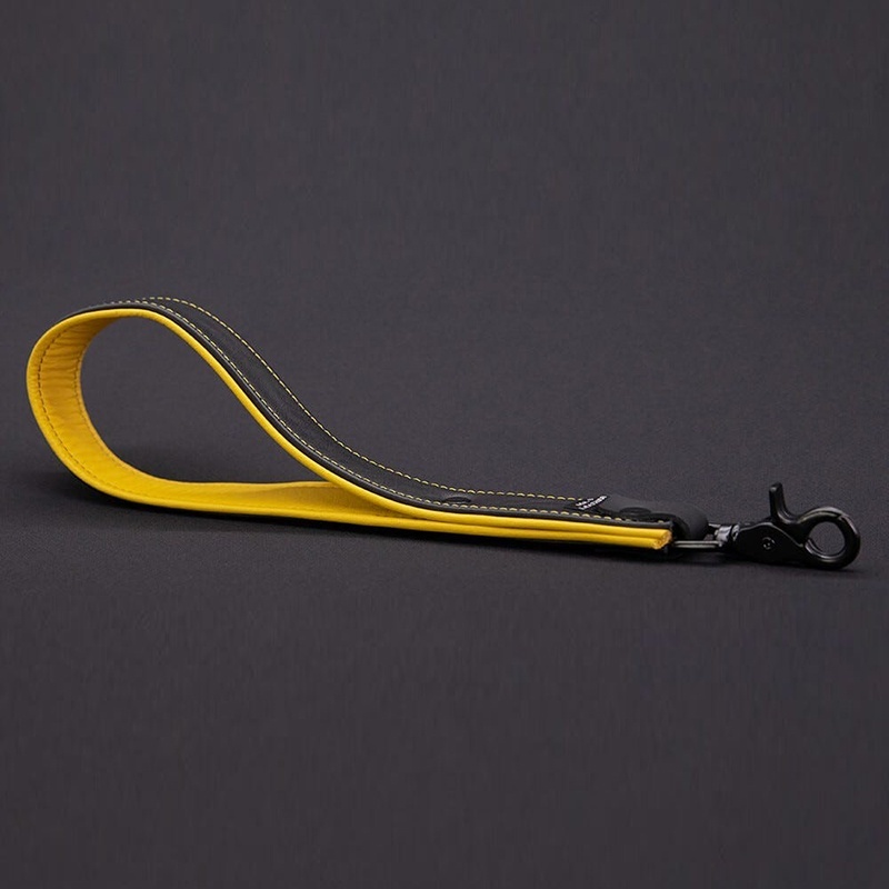 Hardline Short Leash Yellow 42920