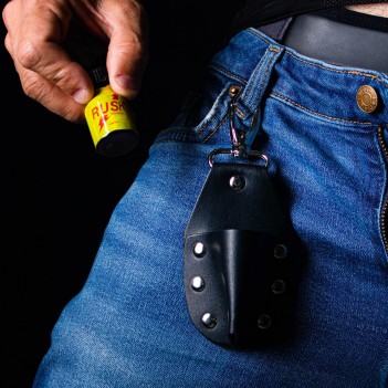 Black poppers bottle holder