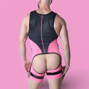 CB13 Dark Pup Singlet Chaps Pink, Chaps-Schnitt, Pup Play | Dark-Ink