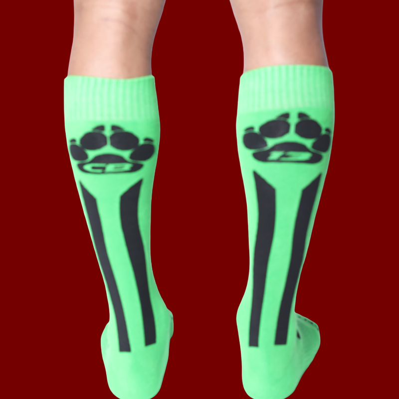 Muzzle up knee high socks