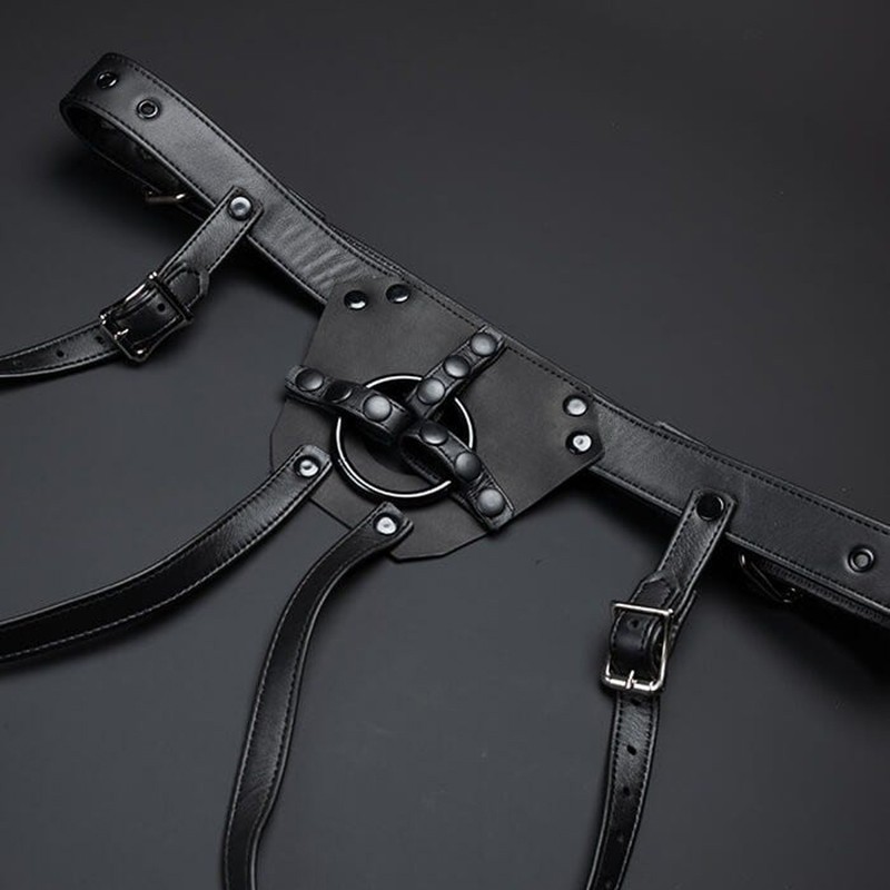 Strap on dildo harness