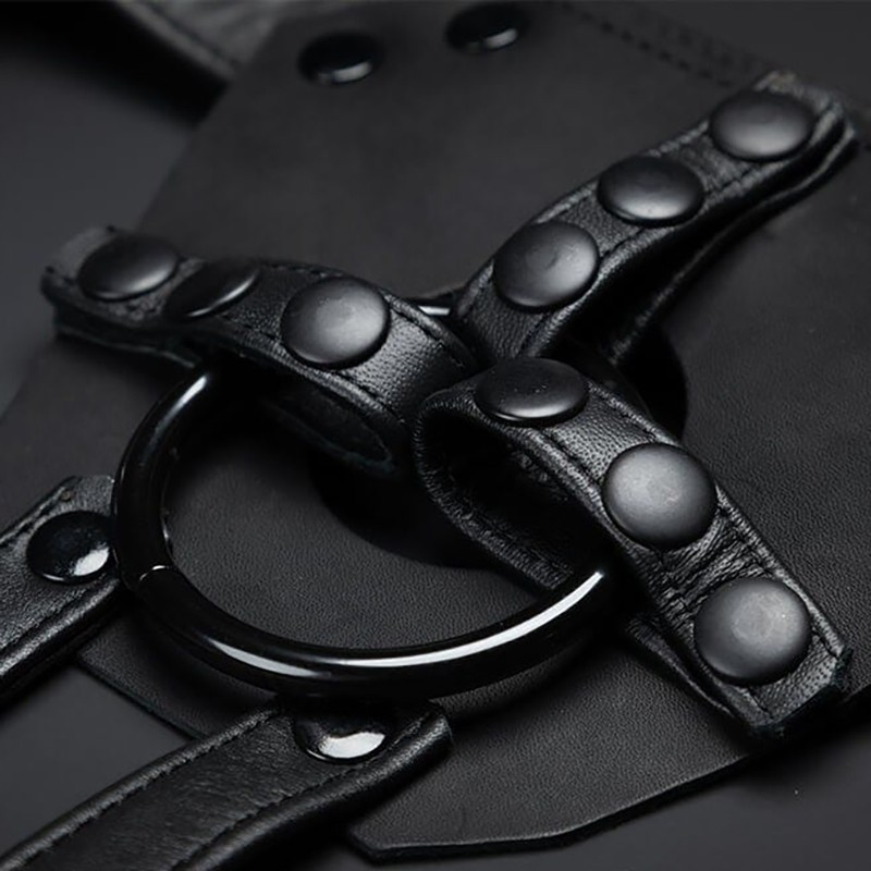 Strap on dildo harness