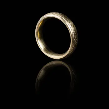 DARKLINE Golden Wave Cockring, Bronze-Stahl, Donut graviert | Dark-Ink