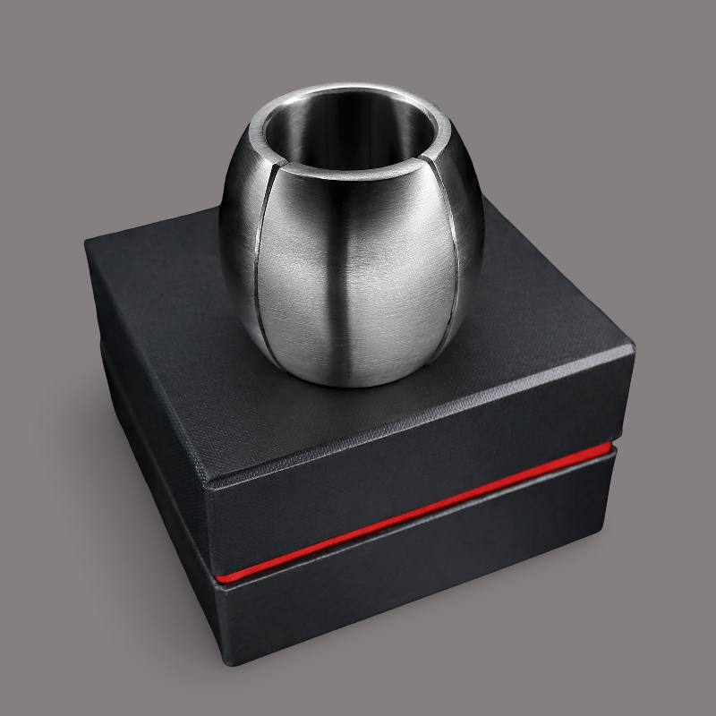 ZE MANGO – Ball Stretcher Magnético en Acero Inoxidable | Dark-Ink