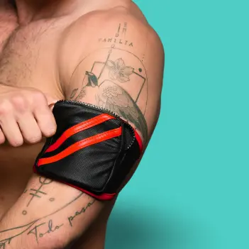 RØK Biker Bag Bizepsband mit Reißverschlusstasche | Dark-Ink