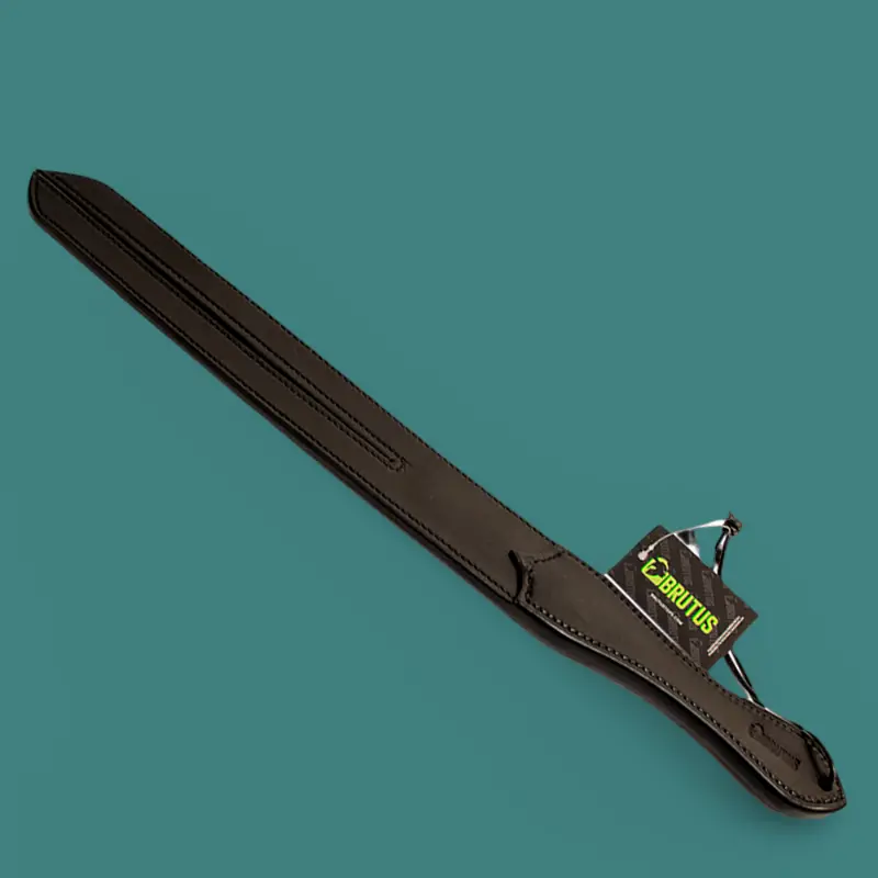 Fusta cuero BRUTUS Two Finger Whip II, 55 cm, 5 cm ancho | Dark-Ink