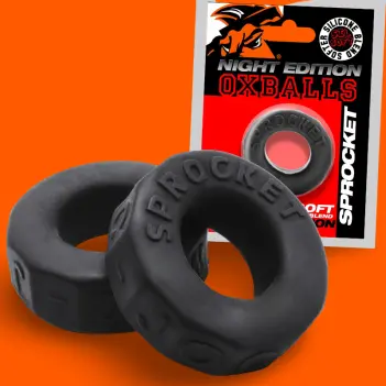 SPROCKET est un cockring OXBALLS de taille intermédiaire conçu pour offrir un maintien marqué avec davantage de confort qu’un an