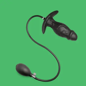 BRUTUS Inflatable Dildo Plug with Magnetic Pump