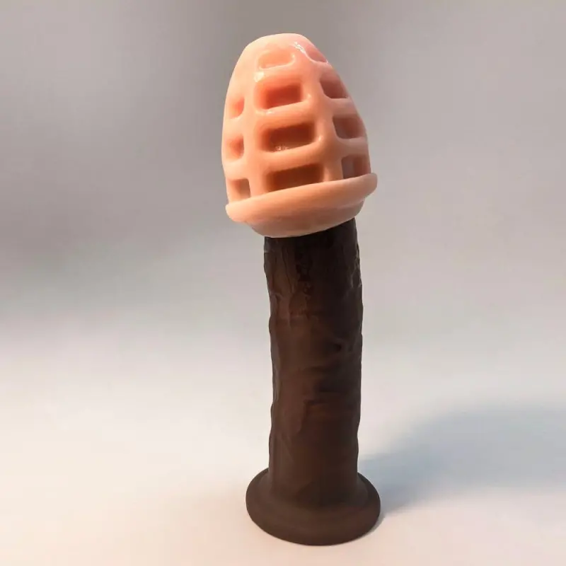 Masturbador anal mini Alive BDSM en TPE extensible flesh | Dark-Ink