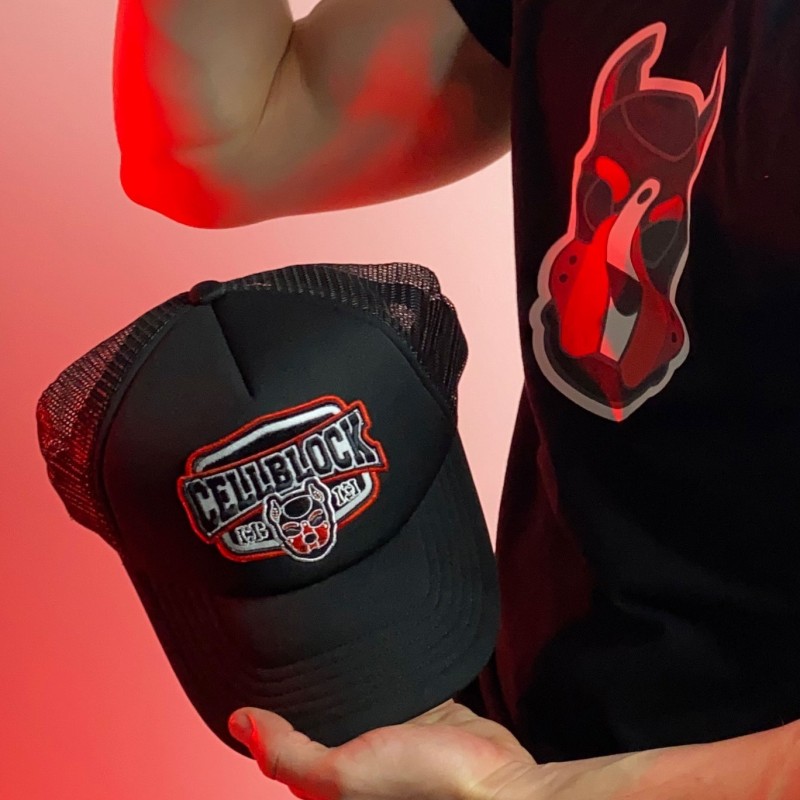 Kennel pup trucker cap