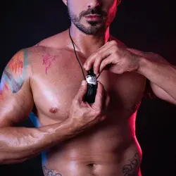 Black leather poppers bag