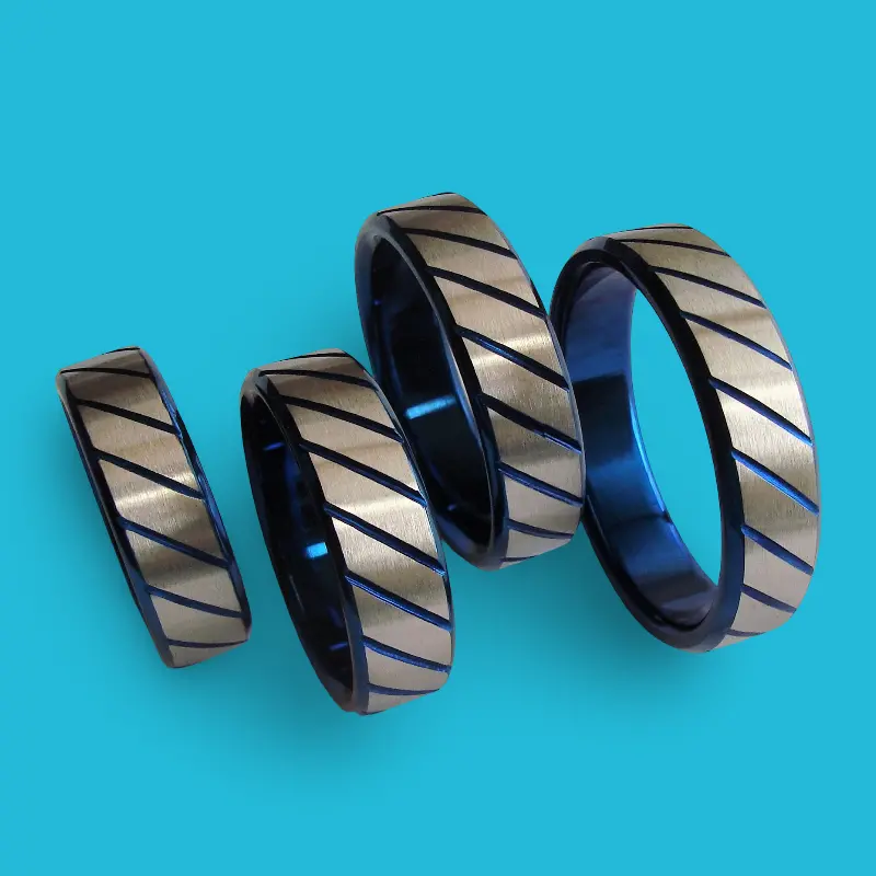 DARKLINE Blue Ripple Cockring – Acero cepillado azul | Dark-Ink