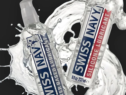 Poppers et leather cleaner